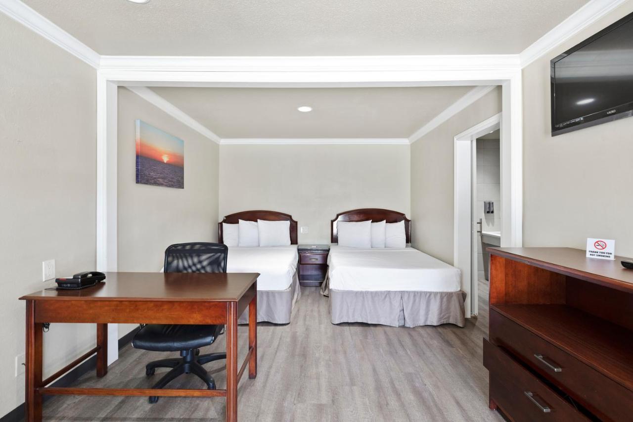 Le Blanc Inn & Suites เอลมอนเต ภายนอก รูปภาพ